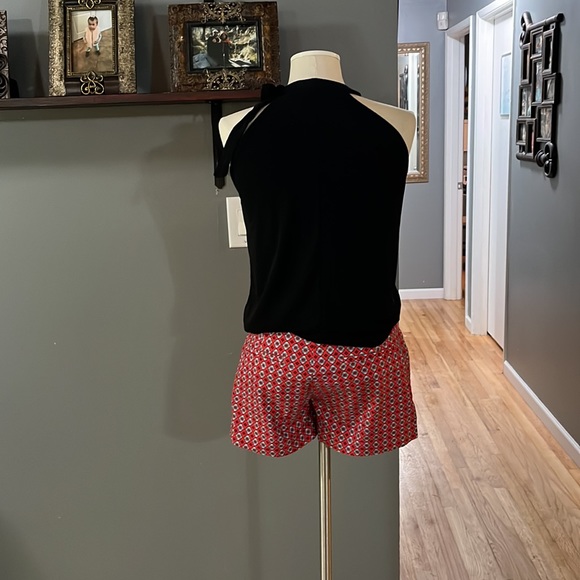Banana Republic shorts red and black print. Size 2 Great shape. - Picture 2 of 2